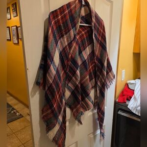 Cozy Plaid Fringe Wrap Around Pouncho.